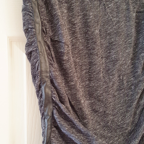 LANE BRYANT Wiggle Skirt Sz 18 Grey / Black As New Condition - Picture 2 of 4